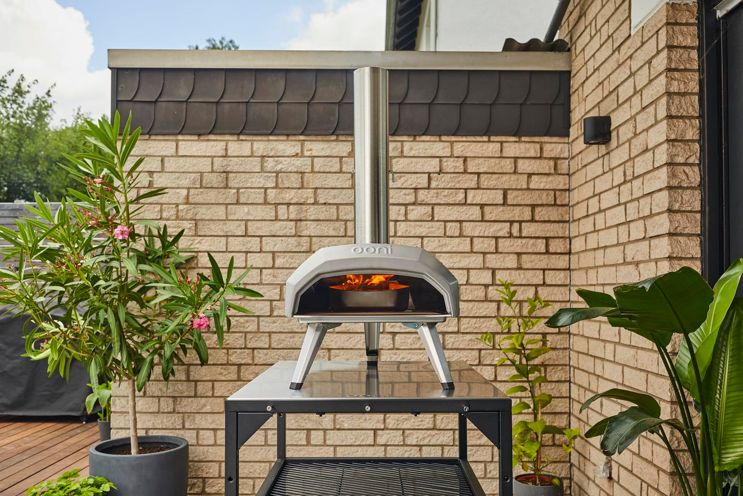 Ooni Karu 12 Multi-Fuel Outdoor Pizza Oven – Portable Wood and Gas Fired Pizza Oven with Pizza Stone, Outdoor Ooni Pizza Oven